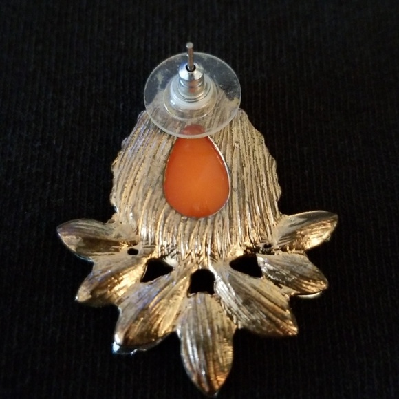 Earrings - Picture 5 of 8